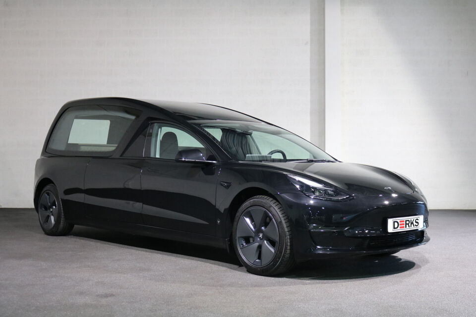 Tesla Hearse 3 Long Range AWD Dual Motor Begrafeniswagen (Nieuw)