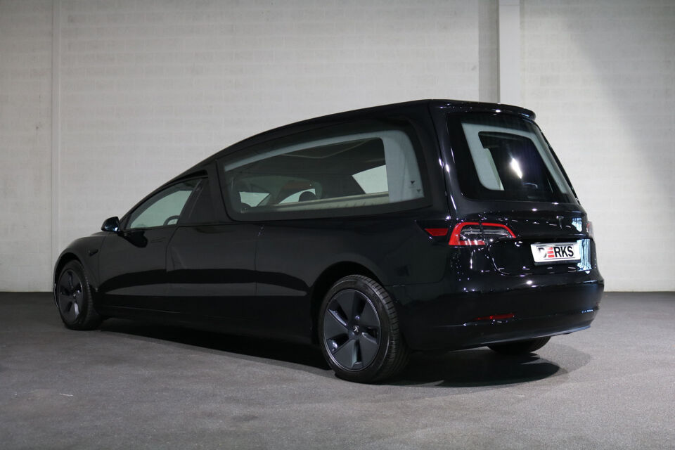 Tesla Hearse 3 Long Range AWD Dual Motor Begrafeniswagen (Nieuw)