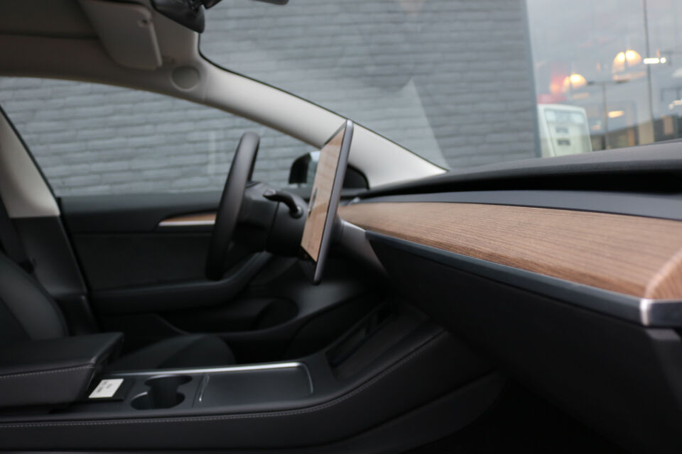 Tesla Hearse 3 Long Range AWD Dual Motor Begrafeniswagen (Nieuw)