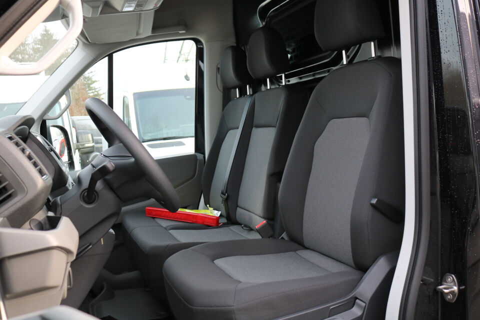VW-Bedrijfswagens Crafter 2.0 TDI 140pk L3 H3 Automaat Airco Navigatie Apple Carplay Camera