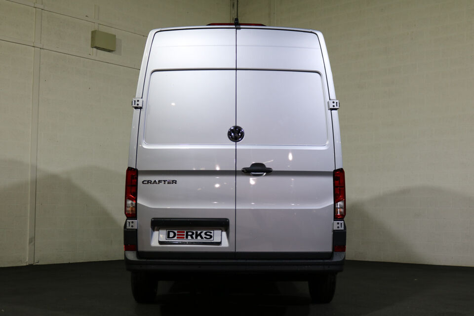 VW-Bedrijfswagens Crafter 2.0 TDI 140pk L3 H3 Automaat Airco Navigatie Apple Carplay Camera
