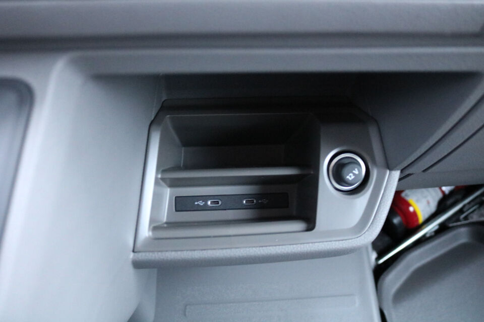 VW-Bedrijfswagens Crafter 2.0 TDI 140pk L3 H3 Automaat Airco Navigatie Apple Carplay Camera