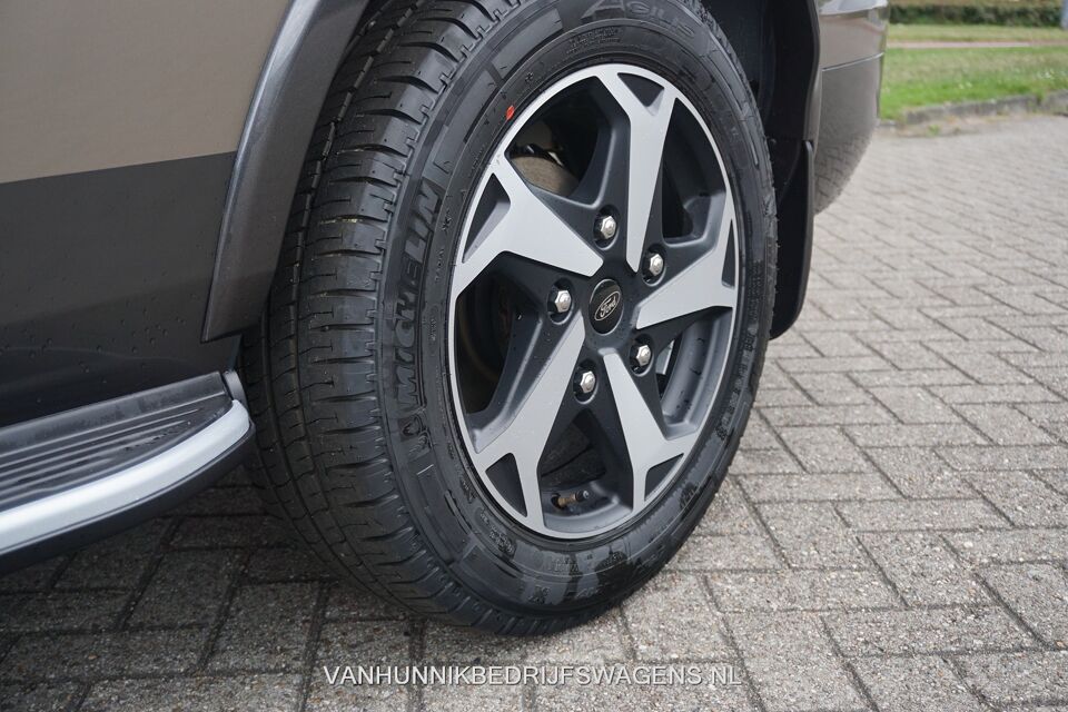 Ford Transit Custom 300L Active 130PK BPM VRIJ!!