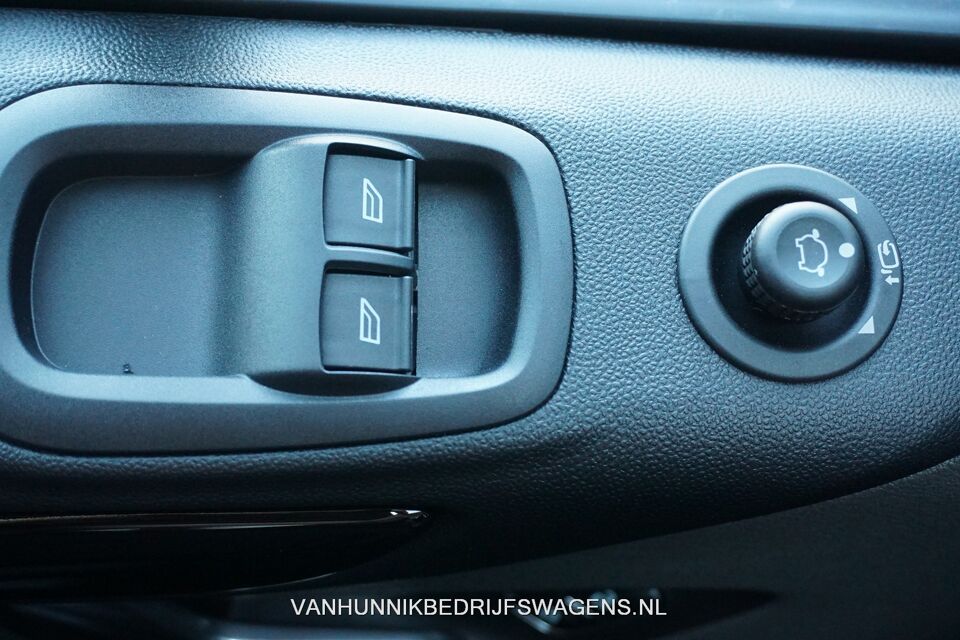 Ford Transit Custom 300L Active 130PK BPM VRIJ!!
