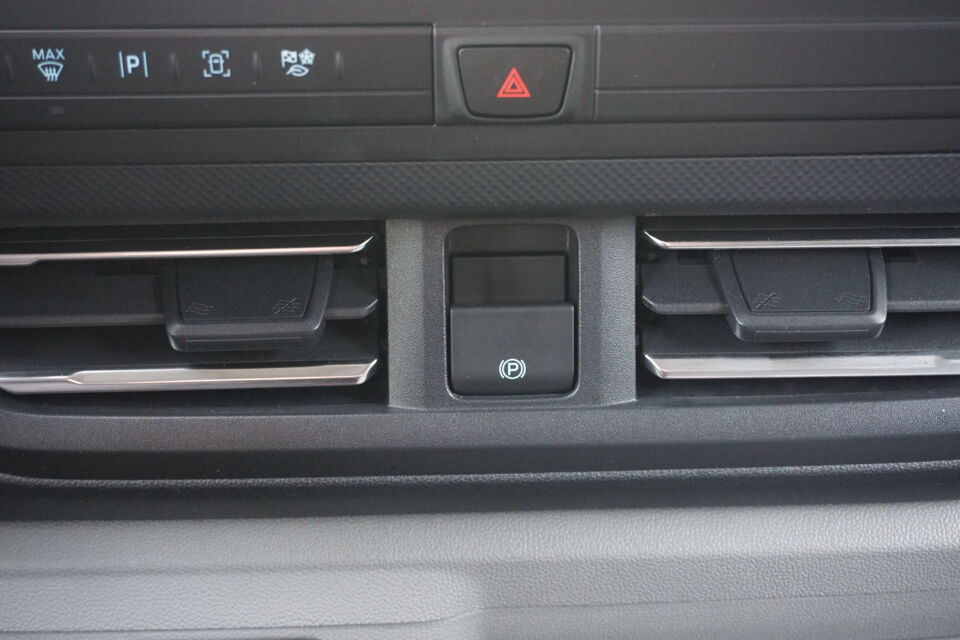Ford Transit Custom 300L 170PK Limited AUT BPM VRIJ!!