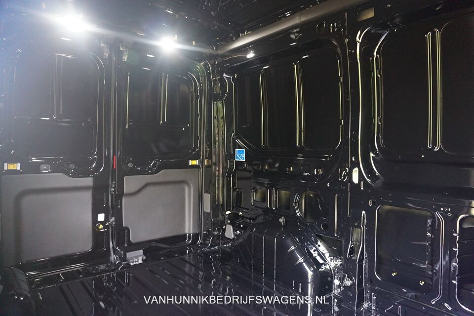 Ford Transit 350M 130PK L2H2 BPM VRIJ!!