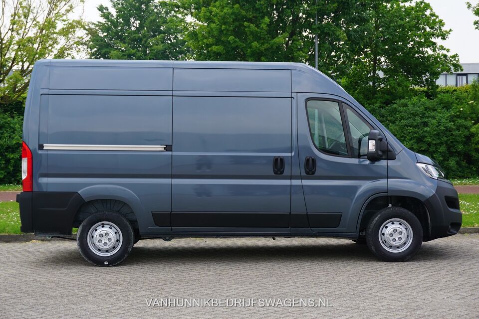 Opel Movano 3500 2.2 CDTI 140PK L2H2 BPM VRIJ!!