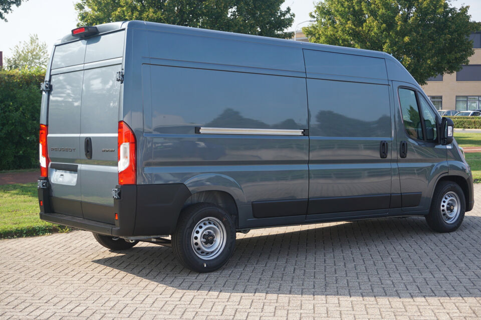 Peugeot Boxer 35+ Heavy 2.2HDI 180PK EAT8 Automaat L3H2 BPM VRIJ!!