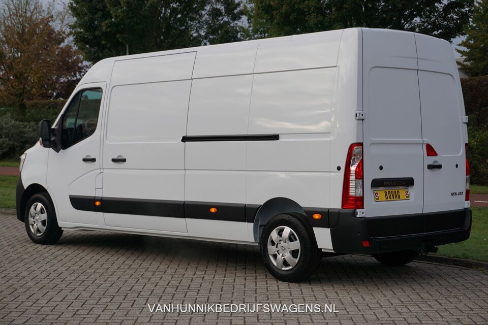 Renault Master T35 2.3 150PK L3H2 BPM VRIJ!!