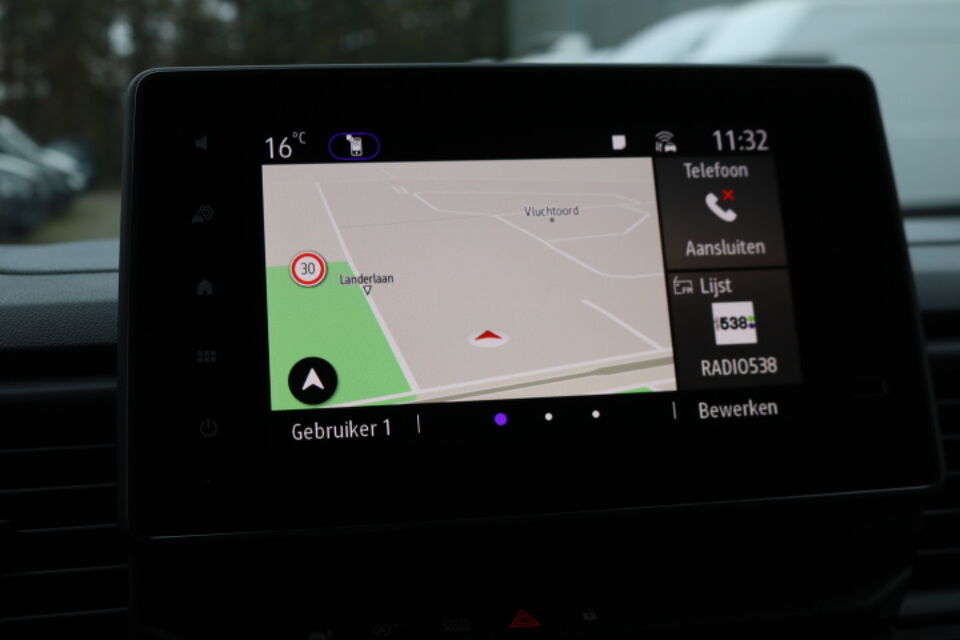 Renault Trafic 2.0 dCi 170pk L2 H1 DC Airco Navigatie Camera 2x Schuifdeur Digital Dashboard Trekhaak Face Lift