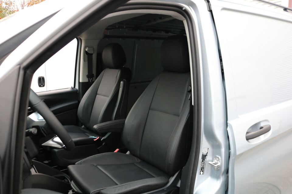 Mercedes-Benz Vito 114 CDI XL Overbrengvoertuig 1x Kist 1x Brancard
