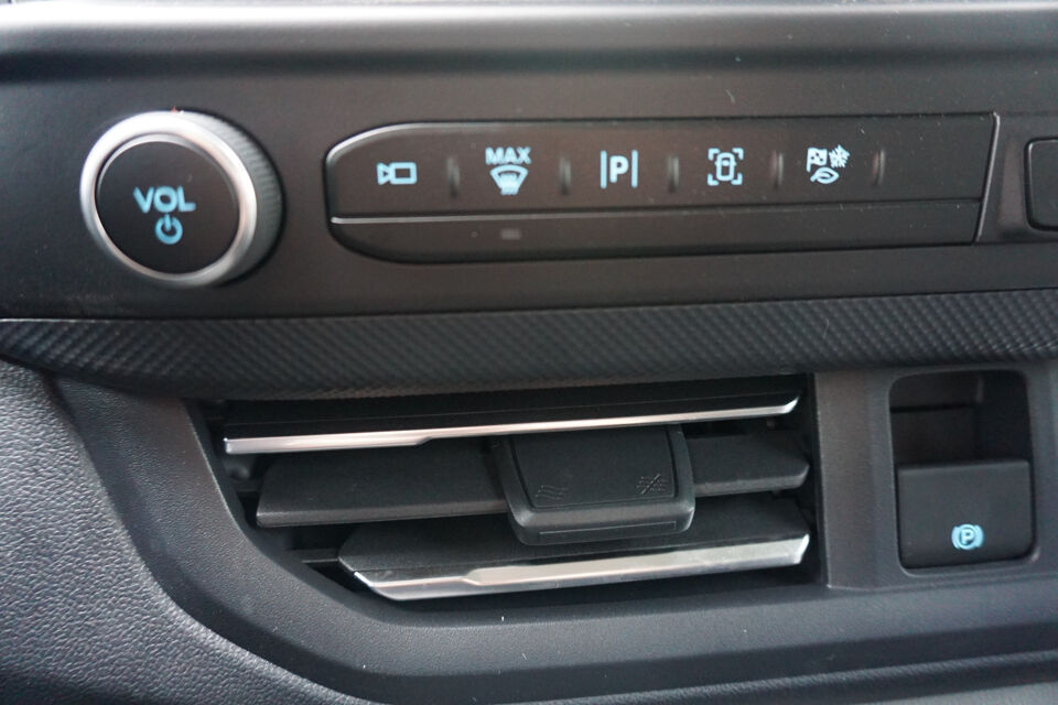 Ford Transit Custom 300L 170PK DC Limited AUT BPM VRIJ!!