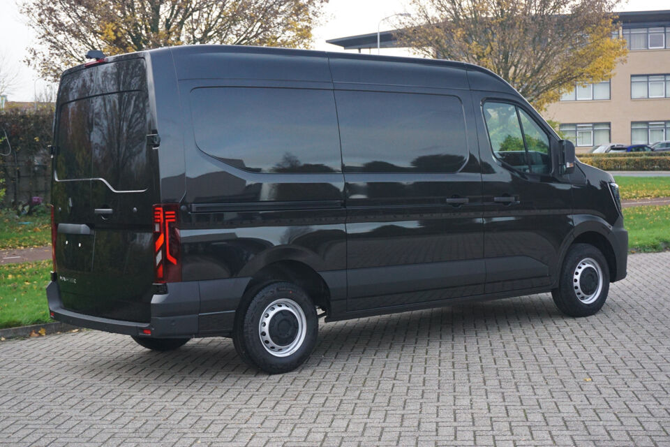 Renault Master T35 170PK L2H2 BPM VRIJ!!