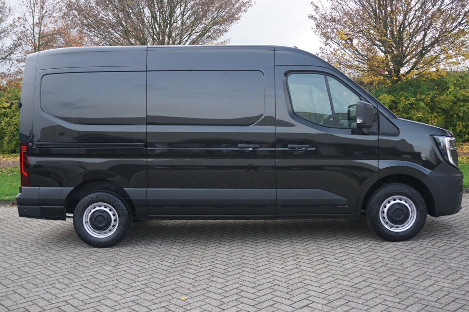 Renault Master T35 170PK L2H2 BPM VRIJ!!