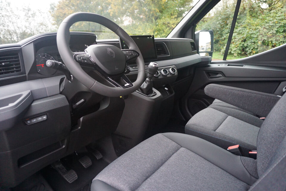 Renault Master T35 170PK L2H2 BPM VRIJ!!
