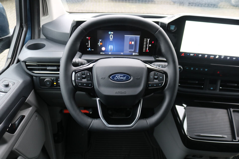 Ford Transit Custom 2.0 TDci L2 H1 DC Limited Automaat Airco Navigatie Camera (360Gr)