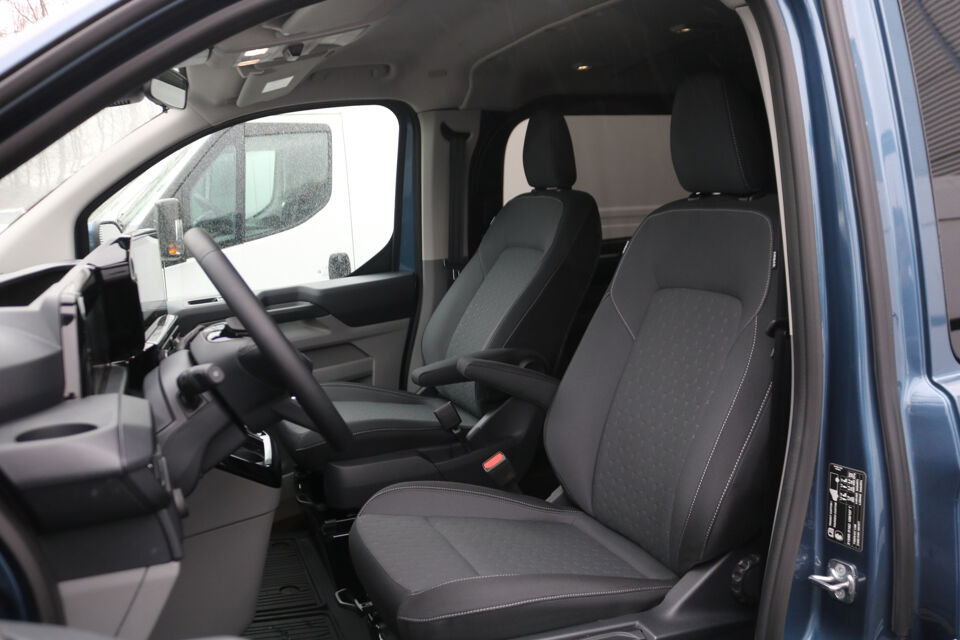 Ford Transit Custom 2.0 TDci L2 H1 DC Limited Automaat Airco Navigatie Camera (360Gr)