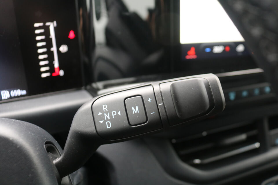Ford Transit Custom 2.0 TDci L2 H1 DC Limited Automaat Airco Navigatie Camera (360Gr)