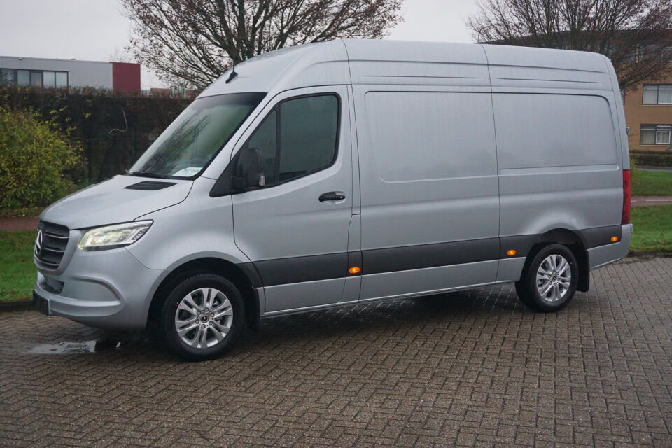 Mercedes-Benz Sprinter 319CDI Select L2H2 BPM VRIJ!!