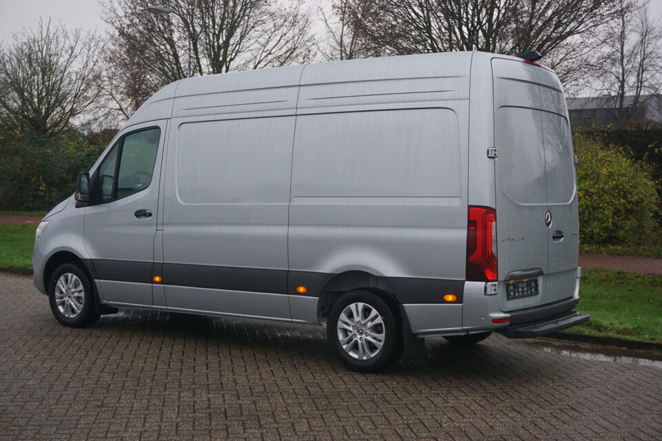 Mercedes-Benz Sprinter 319CDI Select L2H2 BPM VRIJ!!
