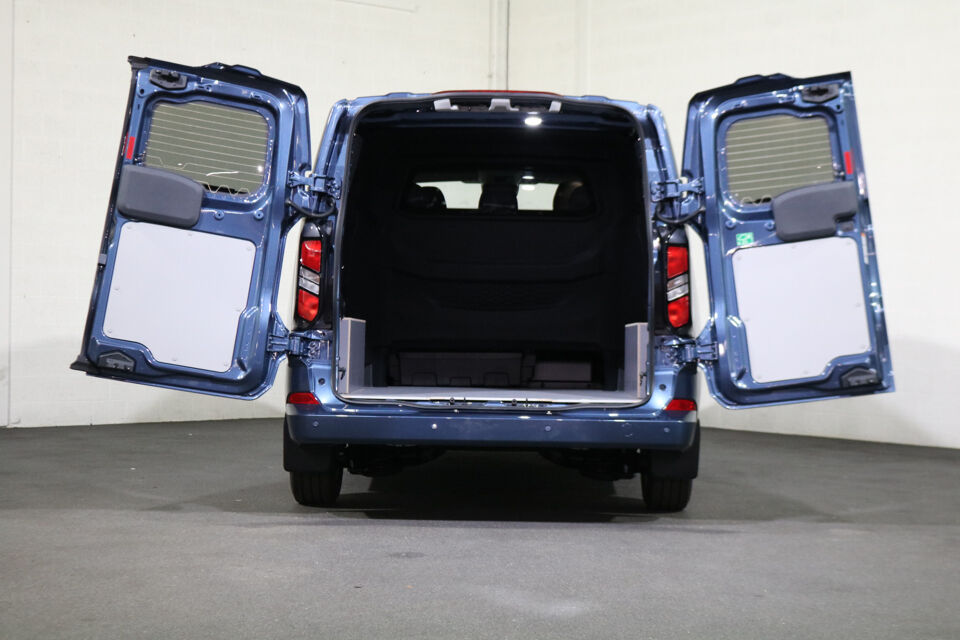 Ford Transit Custom 2.0 TDci L2 H1 DC Limited Automaat Airco Navigatie Camera (360Gr)