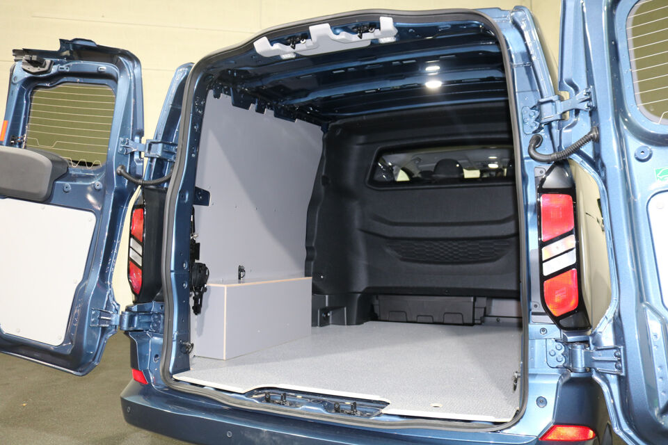 Ford Transit Custom 2.0 TDci L2 H1 DC Limited Automaat Airco Navigatie Camera (360Gr)