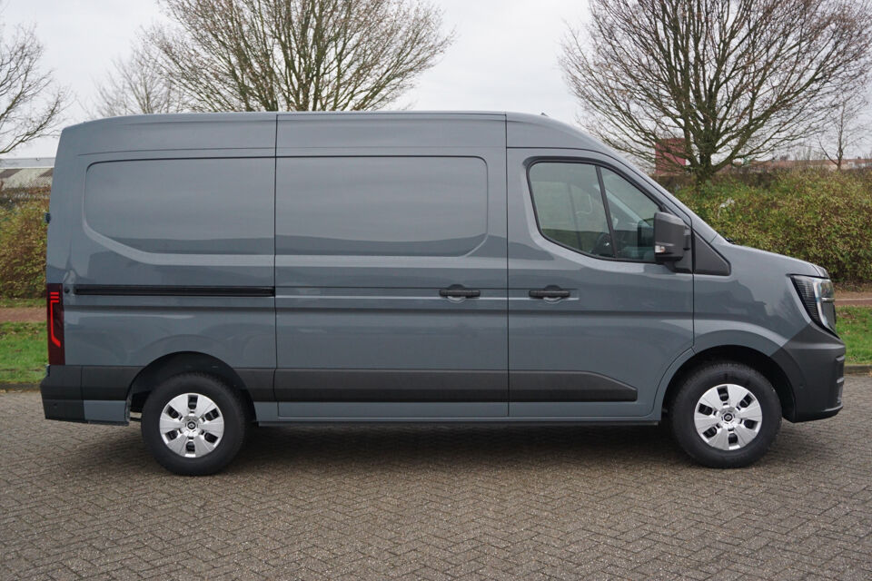 Renault Master T35 2.0 150PK Extra L2H2 BPM VRIJ!!