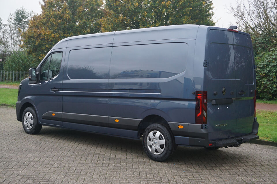 Renault Master T35 2.0 170PK Extra L3H2