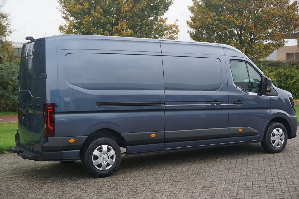 Renault Master T35 2.0 170PK Extra L3H2