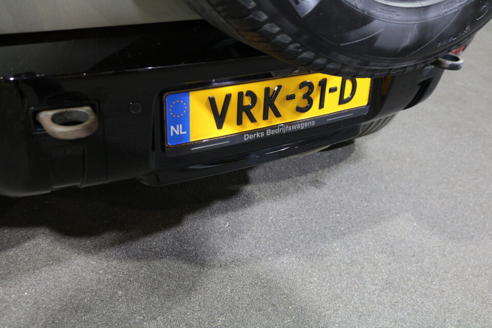 Land Rover Defender 3.0 D300 110 MHEV S Grijs Kenteken BPM Vrij