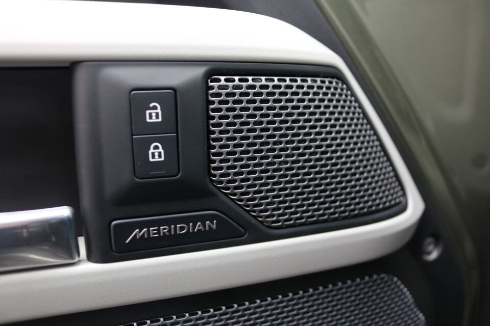Land Rover Defender 3.0 D300 110 MHEV S Grijs Kenteken BPM Vrij