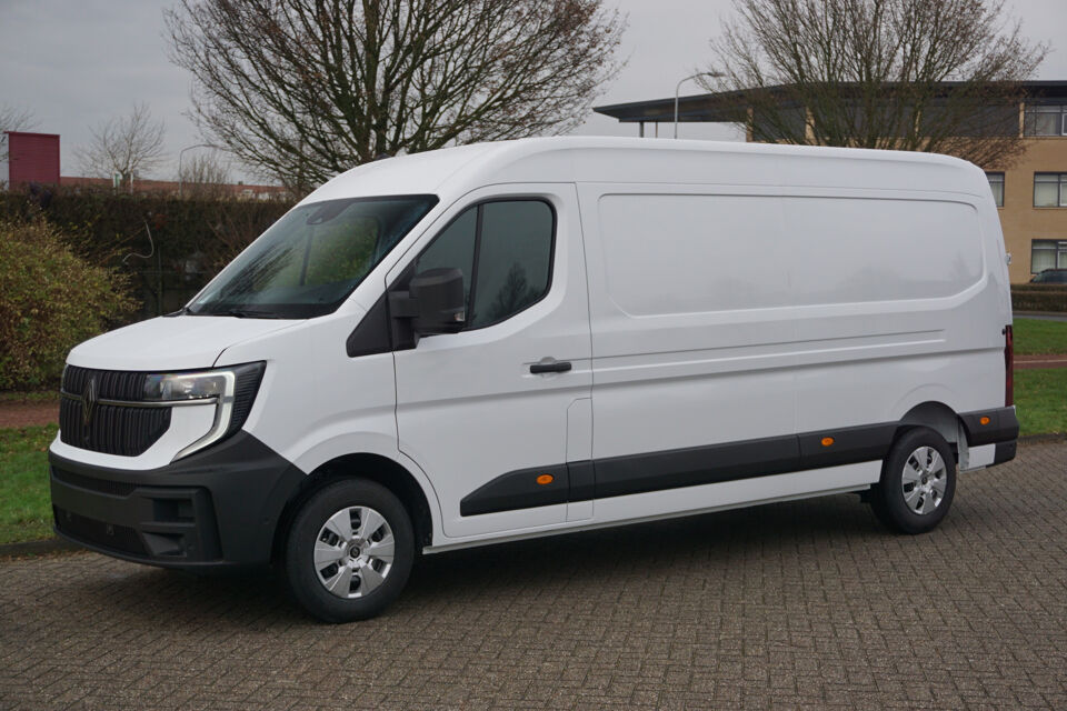 Renault Master T35 2.0 150PK Extra L3H2 BPM VRIJ!!