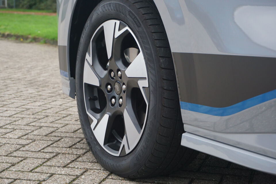 Ford Transit Custom 320S 170PK DC Sport AUT AWD BPM VRIJ!!