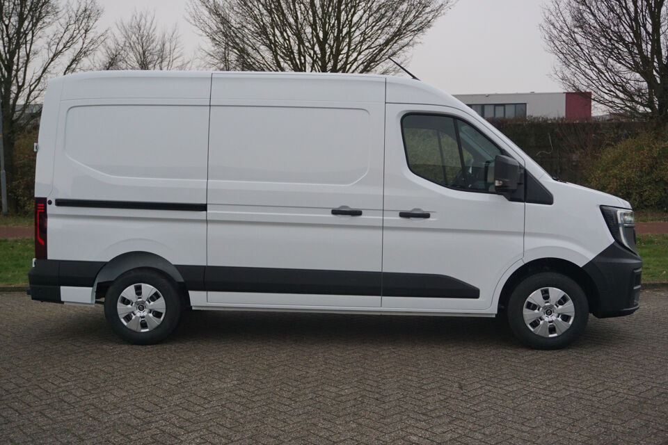 Renault Master T35 150PK Extra L2H2 BPM VRIJ!!