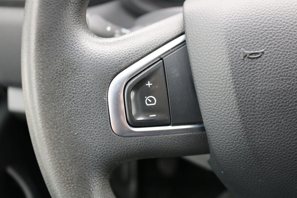 Renault Master 2.3 dCi 135pk L1 H1 Airco Glasresteel
