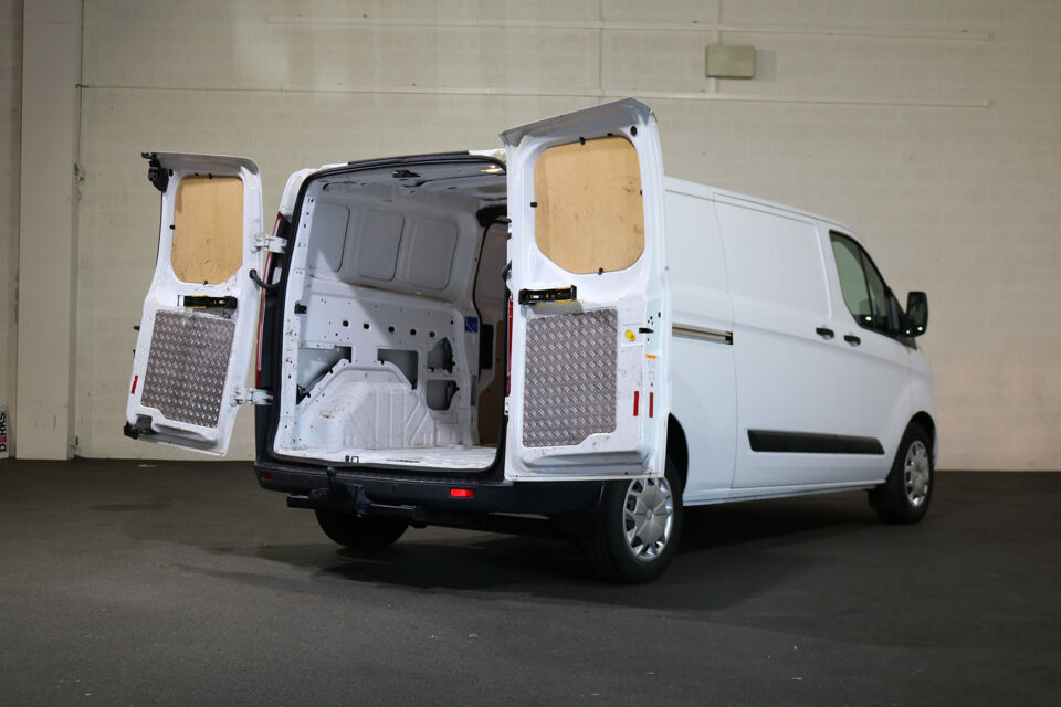 Ford Transit Custom 2.0 TDci 130pk L2 H1 Trend Airco 2.8T Trekhaak Euro 6