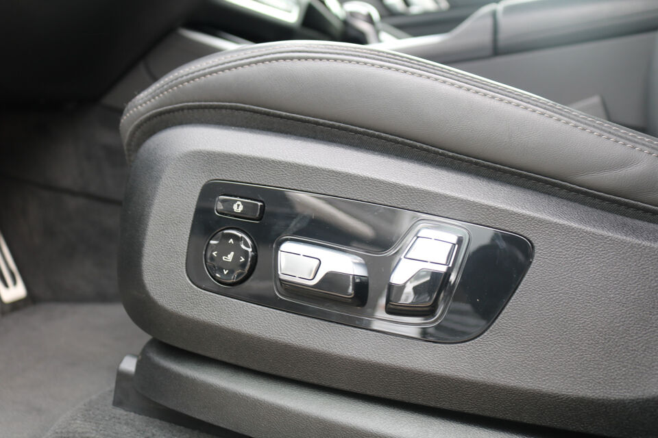 BMW X5 xDrive40d High Executive M-Pakket Grijs Kenteken