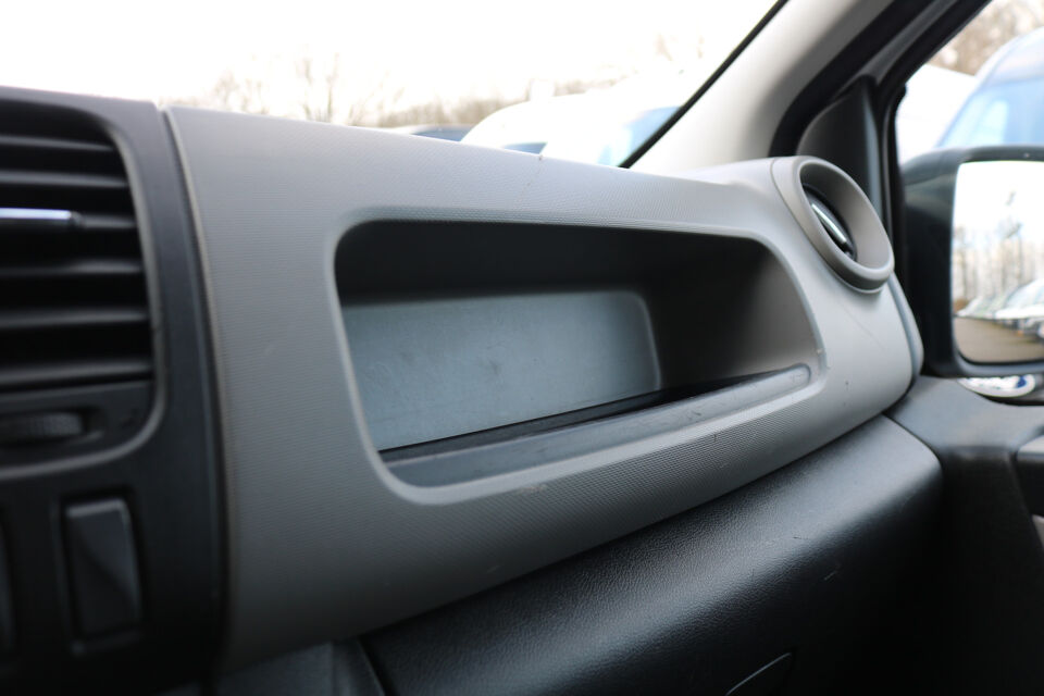 Nissan NV300 1.6 dCi 125pk L2 H1 Airco Navigatie Trekhaak