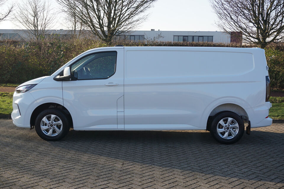 Ford Transit Custom 300L 136PK Limited BPM VRIJ!!