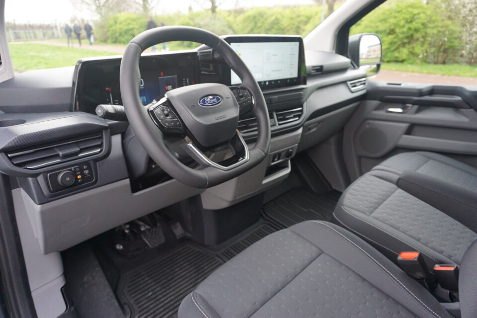 Ford Transit Custom 320L 170PK Aut. Limited MY2024