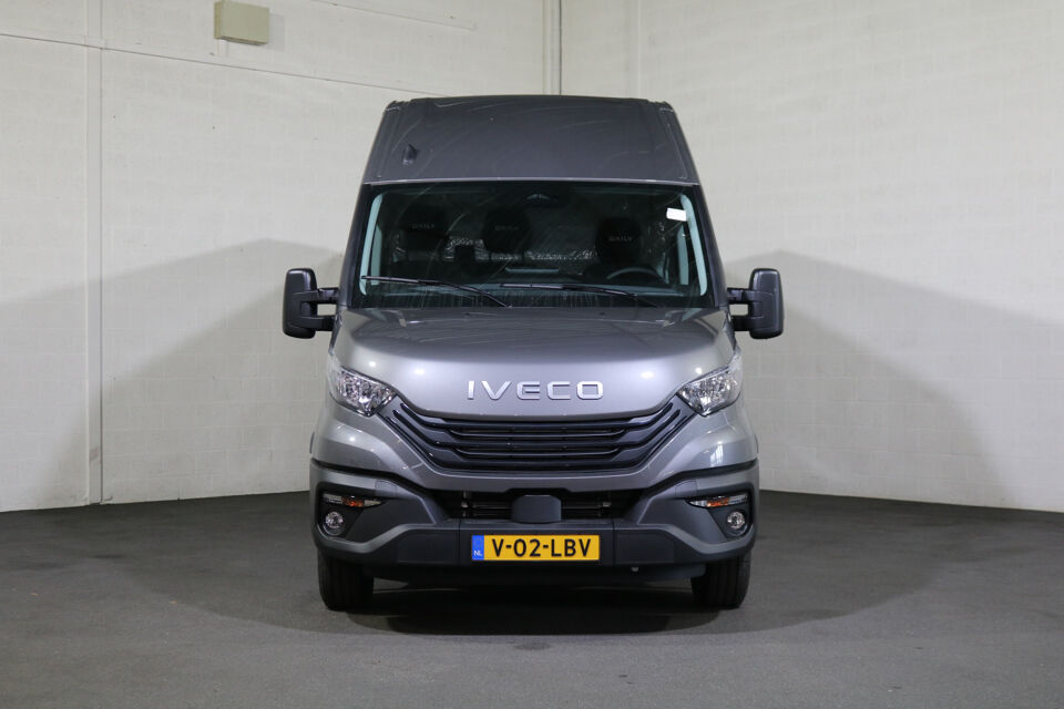 Iveco Daily 35S18 Hi-Matic L2 H2 Airco Navigatie Trekhaak Digitaal Dashboard