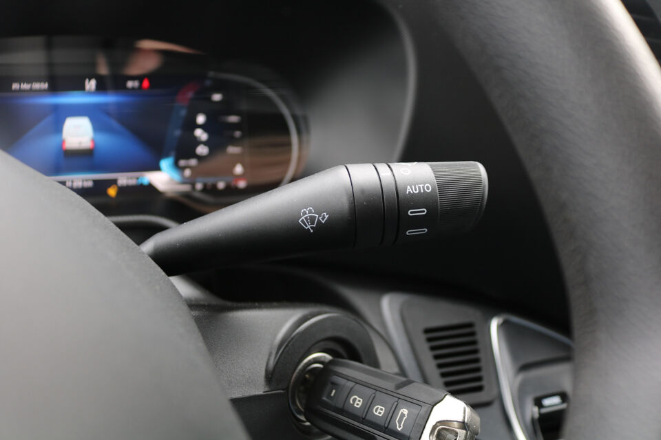 Iveco Daily 35S18 Hi-Matic L2 H2 Airco Navigatie Trekhaak Digitaal Dashboard