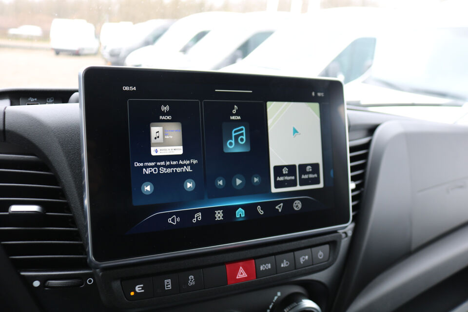 Iveco Daily 35S18 Hi-Matic L2 H2 Airco Navigatie Trekhaak Digitaal Dashboard