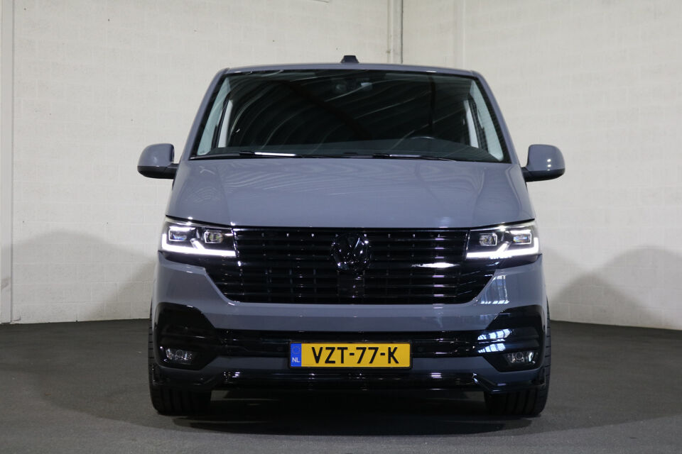 VW-Bedrijfswagens Transporter 2.0 TDI L2H1 204pk Bulli Automaat Trekhaak Lederen Stoelen Camera