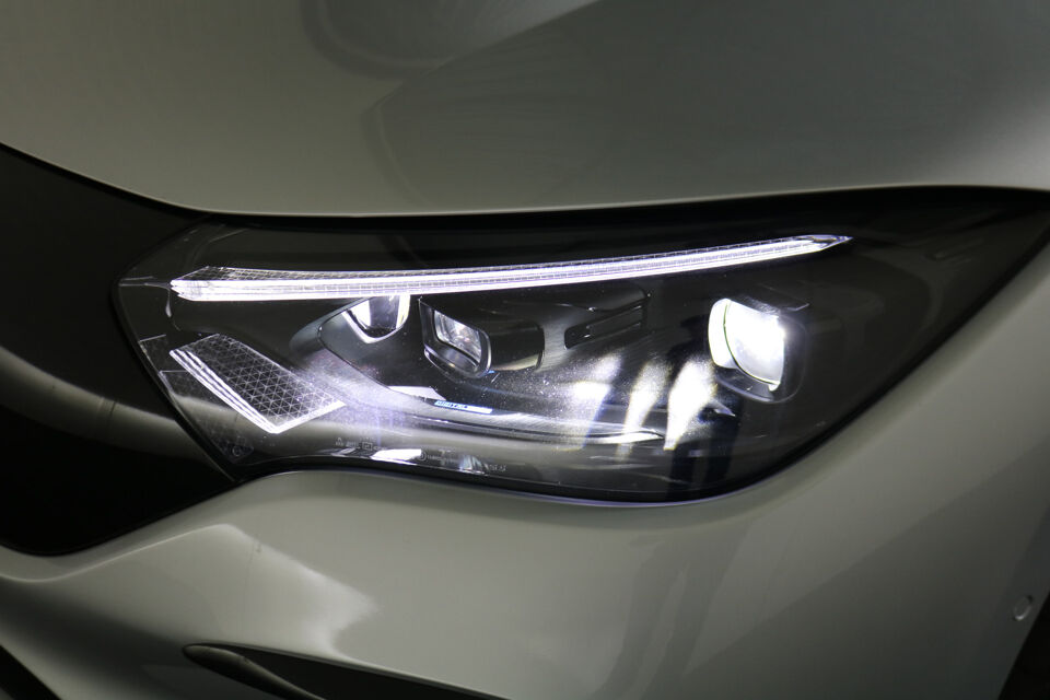 Mercedes-Benz EQE 350 Begrafenisauto Luchtvering