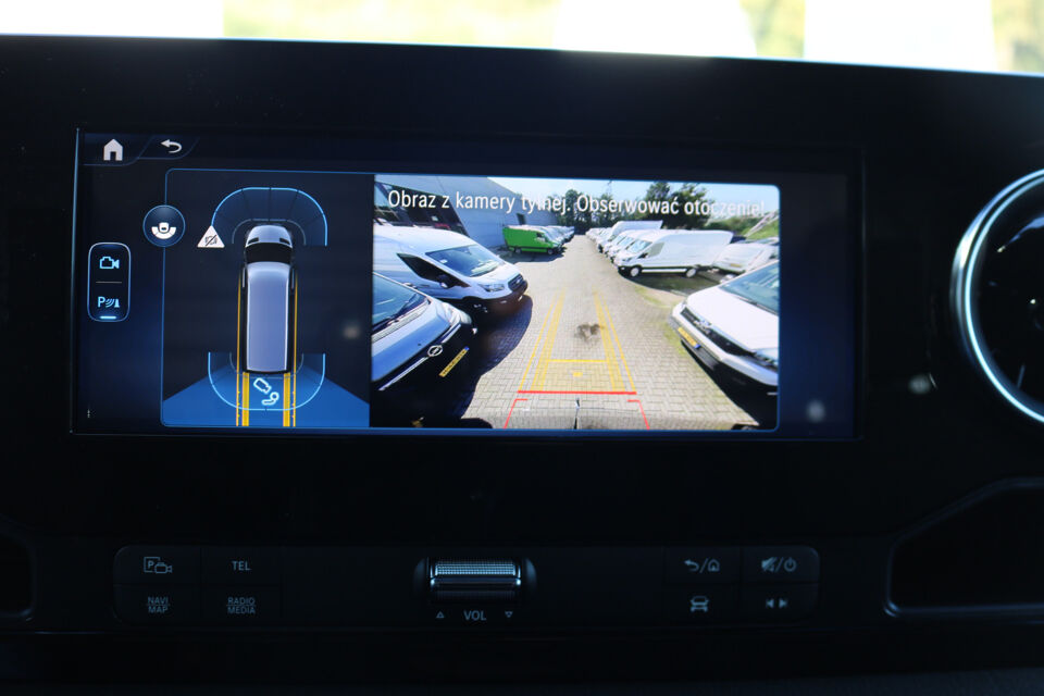 Mercedes-Benz Sprinter 319 CDI L2 H2 Airco Navigatie 3.5T Trekhaak 360 Graden Camera Adapt. Cruise