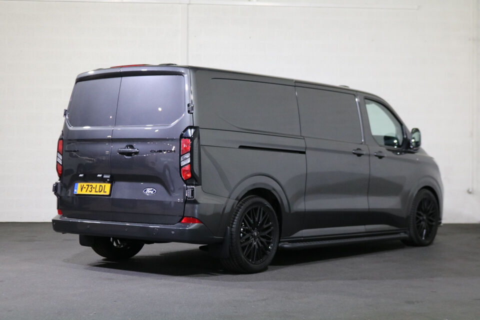 Ford Transit Custom 2.0 TDCI L2 H1 136pk Automaat Black Edition 2x Schuifdeur