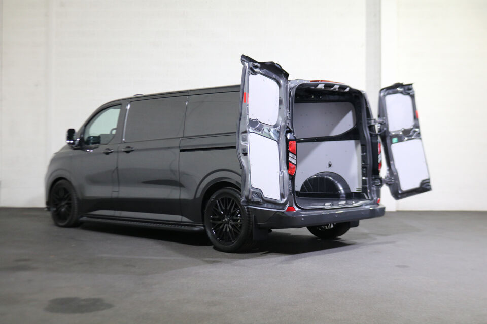Ford Transit Custom 2.0 TDCI L2 H1 136pk Automaat Black Edition 2x Schuifdeur