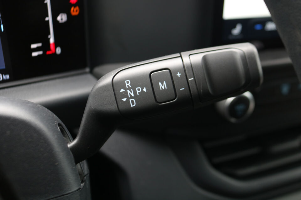 Ford Transit Custom 2.0 TDCI L2 H1 136pk Automaat Black Edition 2x Schuifdeur