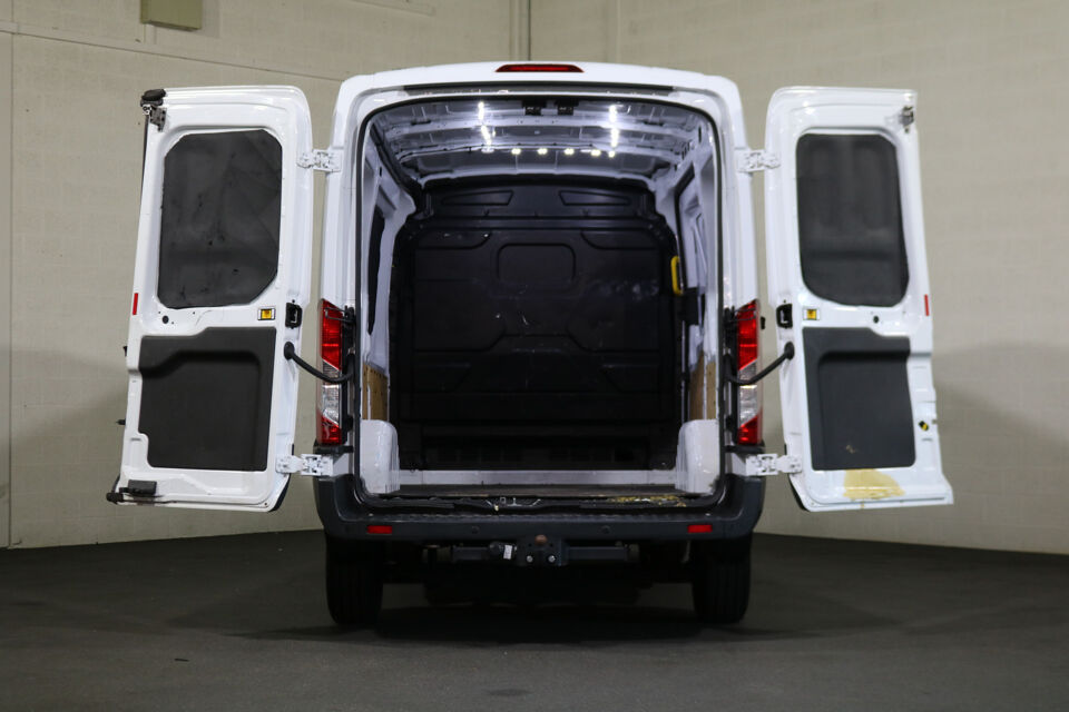 Ford Transit 2.0 TDCI 130pk L2 H2 Trend Airco Navigatie 2.8T Trekhaak